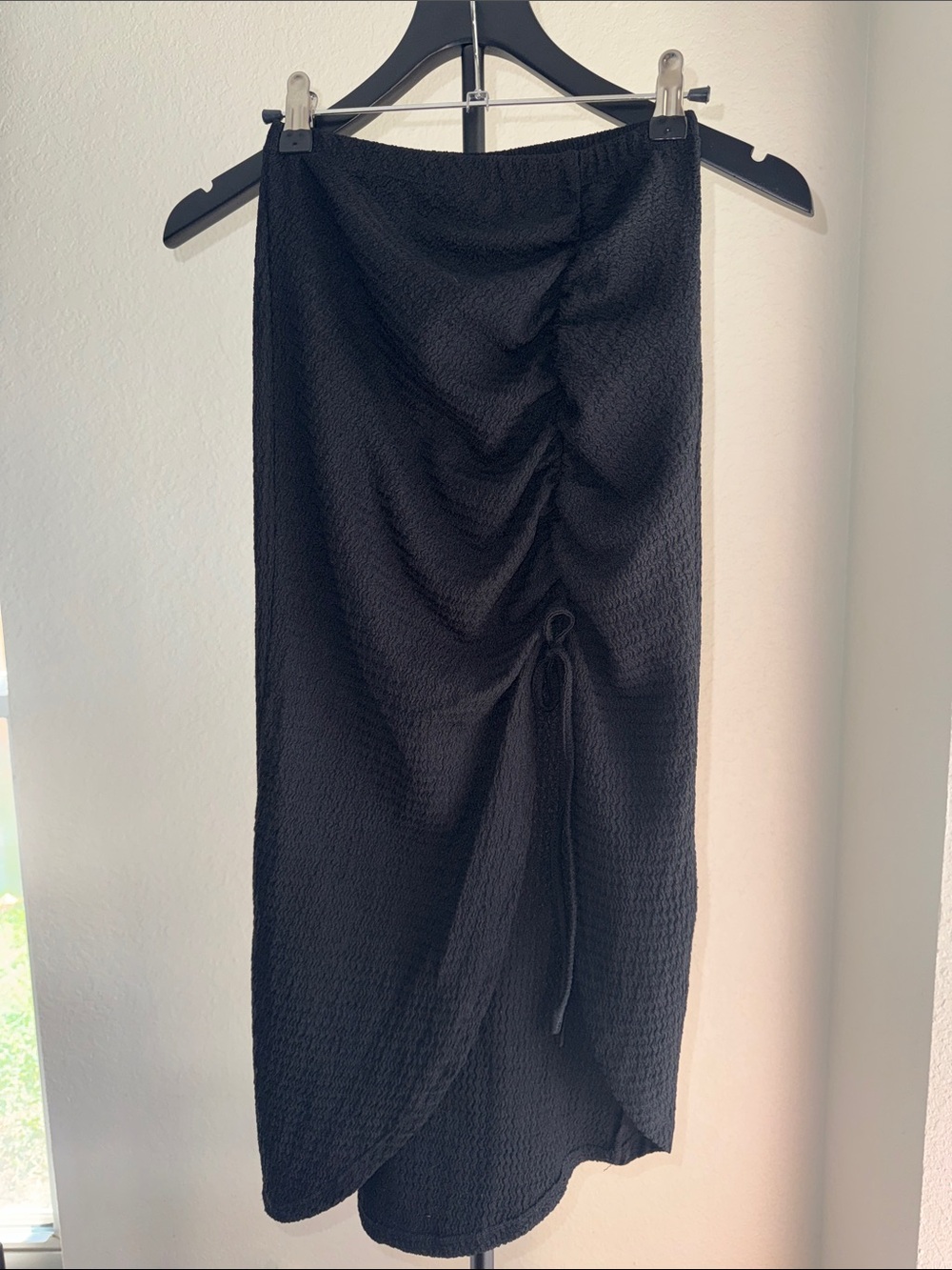 Cider Black Ruched Midi Skirt with Drawstring Detail